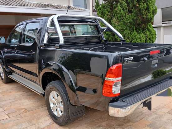 TOYOTA-HILUX-2.7 SRV 4X4 CD 16V FLEX 4P AUTOMÁTICO TOYOTA-HILUX-2012