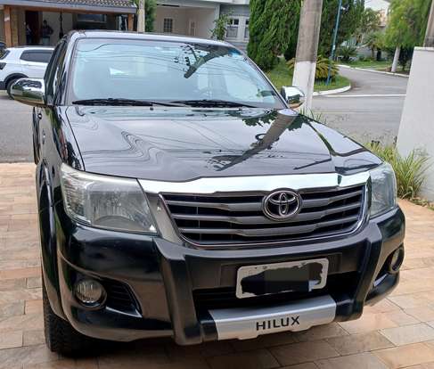 TOYOTA-HILUX-2012