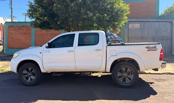 TOYOTA HILUX 3.0 SR 4X4 CD 16V TURBO INTERCOOLER DIESEL 4P AUTOMÁTICO