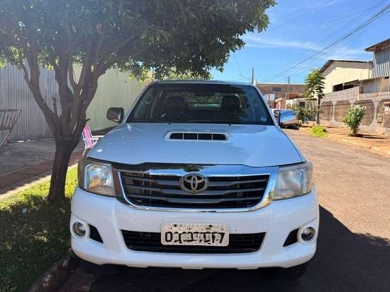 TOYOTA-HILUX-3.0 SR 4X4 CD 16V TURBO INTERCOOLER DIESEL 4P AUTOMÁTICO TOYOTA-HILUX-2014