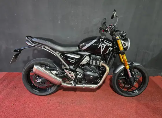 TRIUMPH SPEED 400 
