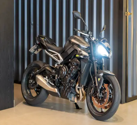 TRIUMPH STREET TRIPLE R ABS 