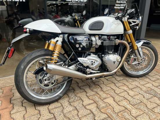 TRIUMPH-THRUXTON R-2018