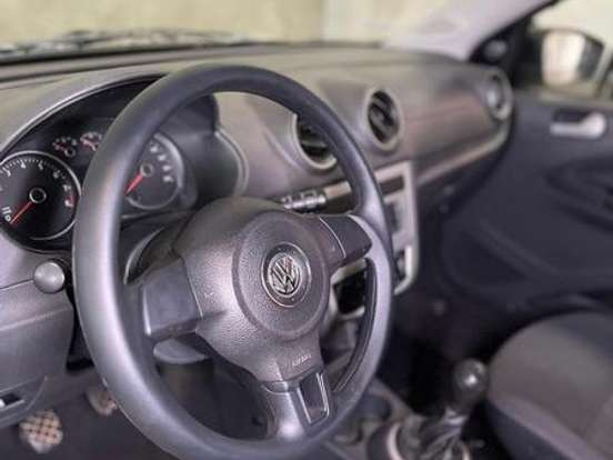 VOLKSWAGEN-GOL-1.0 MI TRENDLINE 8V FLEX 4P MANUAL VOLKSWAGEN-GOL-2015
