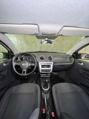 VOLKSWAGEN-GOL-2015