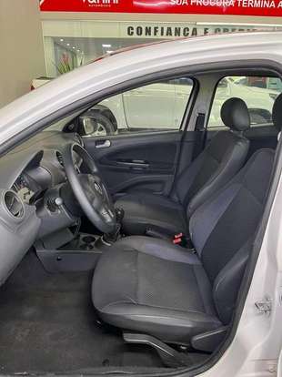 VOLKSWAGEN-GOL-1.0 MI TRENDLINE 8V FLEX 4P MANUAL VOLKSWAGEN-GOL-2015