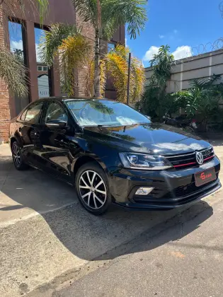VOLKSWAGEN JETTA 2.0 COMFORTLINE FLEX 4P TIPTRONIC VOLKSWAGEN JETTA 2.0 COMFORTLINE FLEX 4P TIPTRONIC