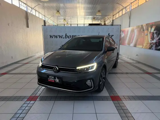 VOLKSWAGEN VIRTUS 1.0 200 TSI HIGHLINE AUTOMÁTICO