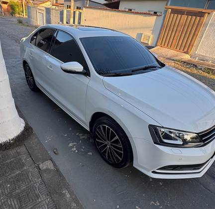 VOLKSWAGEN JETTA 2.0 TSI HIGHLINE 211CV GASOLINA 4P TIPTRONIC