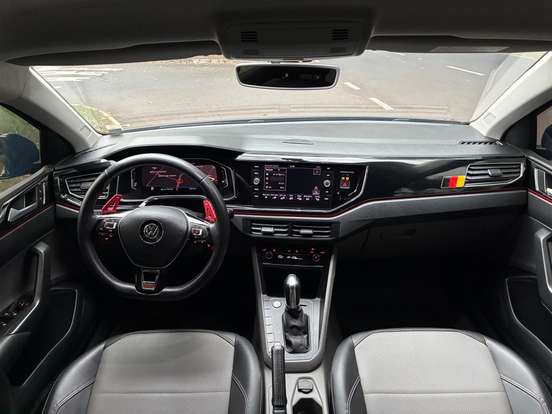 VOLKSWAGEN-POLO-2019
