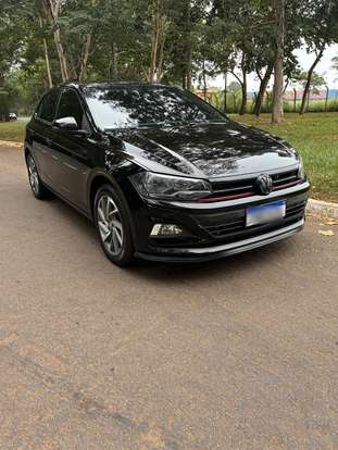 VOLKSWAGEN-POLO-2019