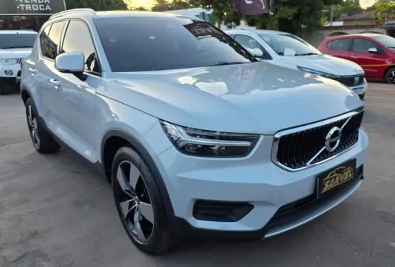 VOLVO XC40 2.0 T5 GASOLINA MOMENTUM AWD GEARTRONIC VOLVO XC40 2.0 T5 GASOLINA MOMENTUM AWD GEARTRONIC