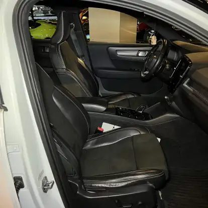 VOLVO-XC40-2.0 T5 GASOLINA R-DESIGN AWD GEARTRONIC VOLVO-XC40-2019