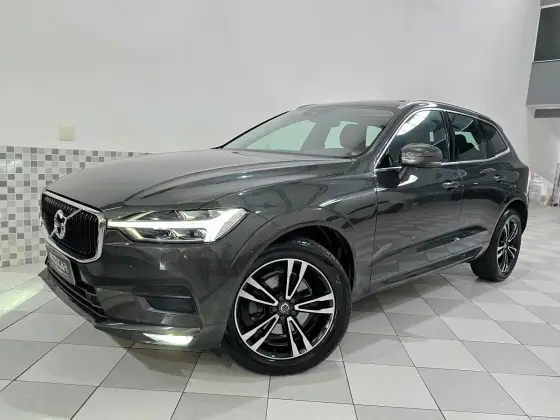 VOLVO XC60 2.0 T5 GASOLINA MOMENTUM AWD GEARTRONIC