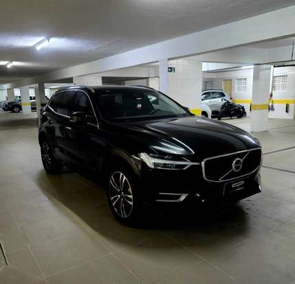 VOLVO-XC60-2020