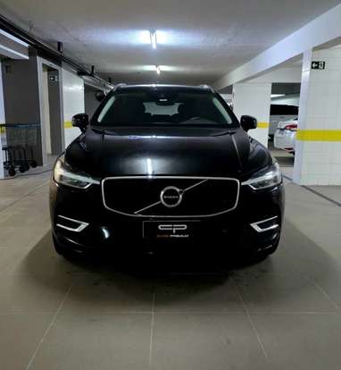 VOLVO-XC60-2020