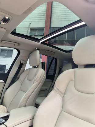 VOLVO-XC90-2015