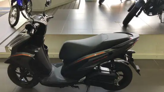 YAMAHA-FLUO 125 HYBRID CONNECTED ABS-2026
