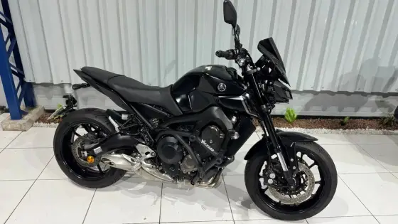YAMAHA MT-09 YAMAHA MT-09