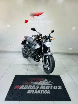 YAMAHA XJ6 N ABS YAMAHA XJ6 N ABS