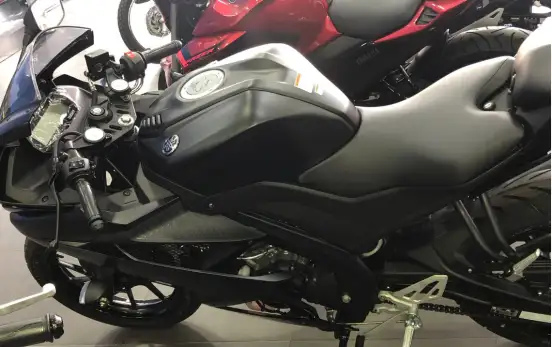 YAMAHA-YZF R15-2026
