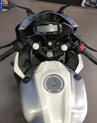 YAMAHA-YZF R15-2026