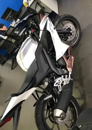 YAMAHA-YZF R15-2026