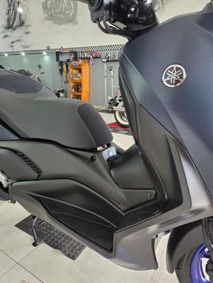 YAMAHA-XMAX 250 CONNECTED ABS-2025