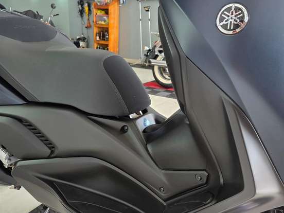 YAMAHA-XMAX 250 CONNECTED ABS YAMAHA-XMAX 250 CONNECTED ABS-2025