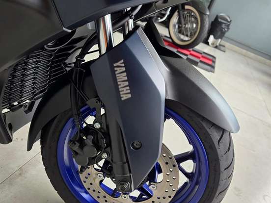 YAMAHA-XMAX 250 CONNECTED ABS YAMAHA-XMAX 250 CONNECTED ABS-2025