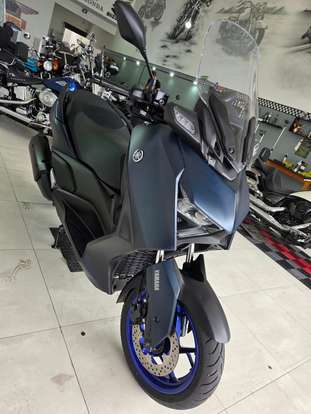 YAMAHA-XMAX 250 CONNECTED ABS-2025