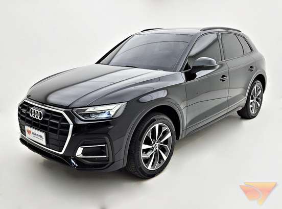 AUDI-Q5-2022