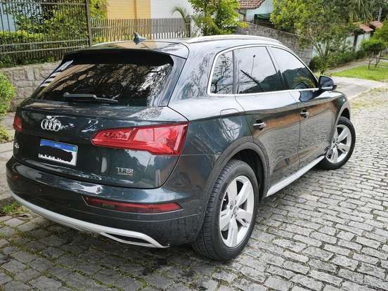 AUDI-Q5-2018