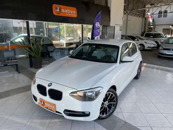 BMW 118i 1.6 16V TURBO GASOLINA 4P AUTOMÁTICO BMW 118i 1.6 16V TURBO GASOLINA 4P AUTOMÁTICO