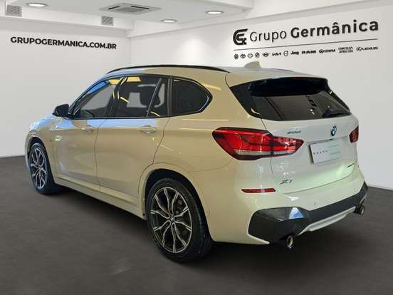 BMW-X1-2022