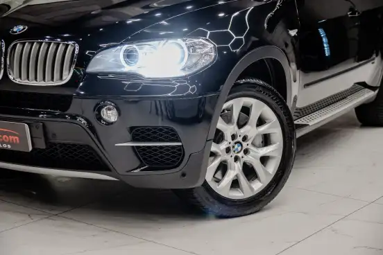 BMW-X5-2011
