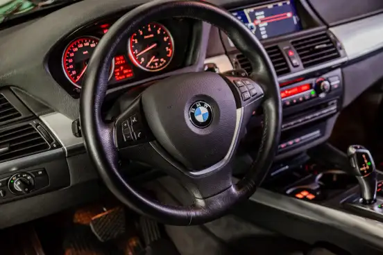 BMW-X5-2011