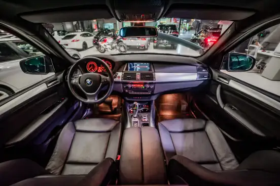 BMW-X5-2011
