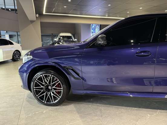 BMW-X6-2022