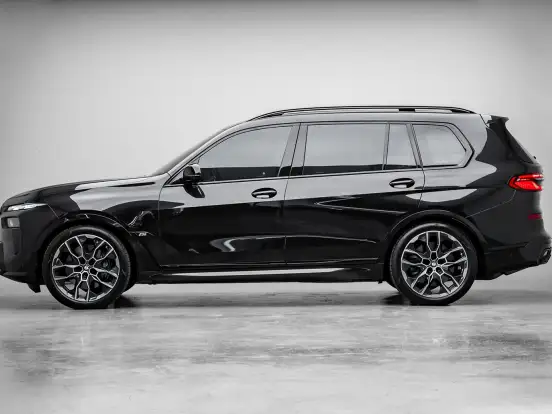 BMW-X7-4.4 V8 GASOLINA M60i STEPTRONIC BMW-X7-2024