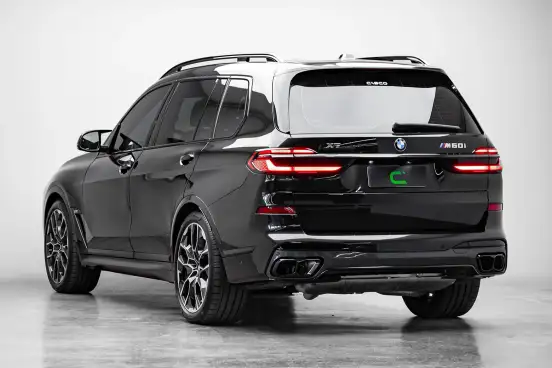 BMW-X7-4.4 V8 GASOLINA M60i STEPTRONIC BMW-X7-2024