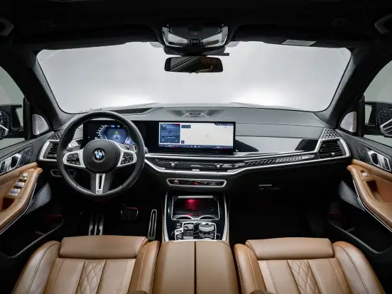 BMW-X7-4.4 V8 GASOLINA M60i STEPTRONIC BMW-X7-2024