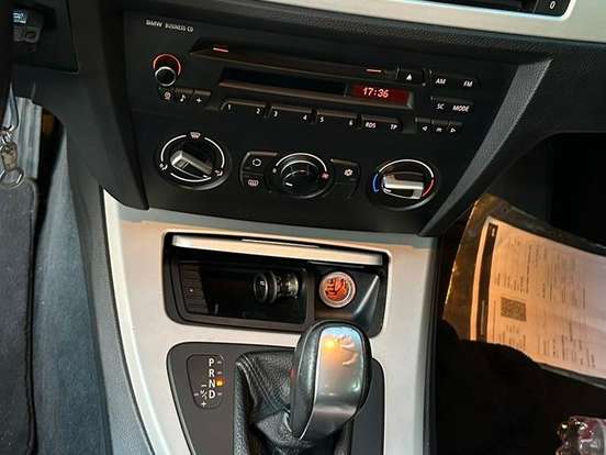 BMW-320i-2.0 TOP 16V GASOLINA 4P AUTOMÁTICO BMW-320i-2010