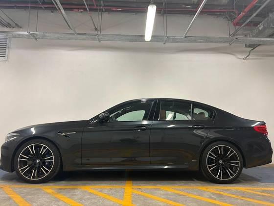 BMW M5 4.4 V8 TWIN POWER M XDRIVE STEPTRONIC