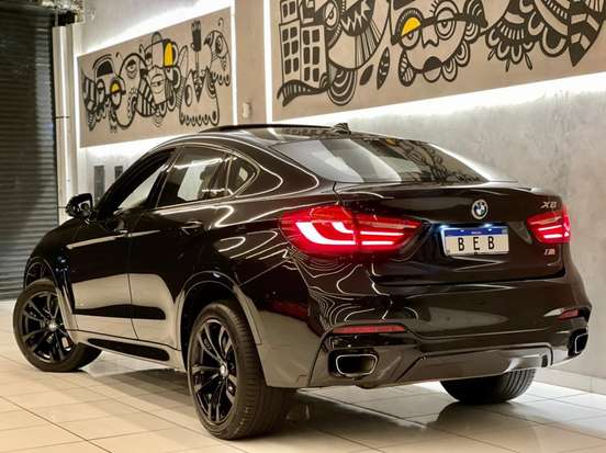 BMW-X6-4.4 50I 4X4 COUPÉ 8 CILINDROS 32V BI-TURBO GASOLINA 4P AUTOMÁTICO BMW-X6-2015