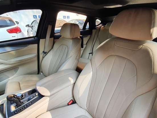 BMW-X6-4.4 50I 4X4 COUPÉ 8 CILINDROS 32V BI-TURBO GASOLINA 4P AUTOMÁTICO BMW-X6-2015