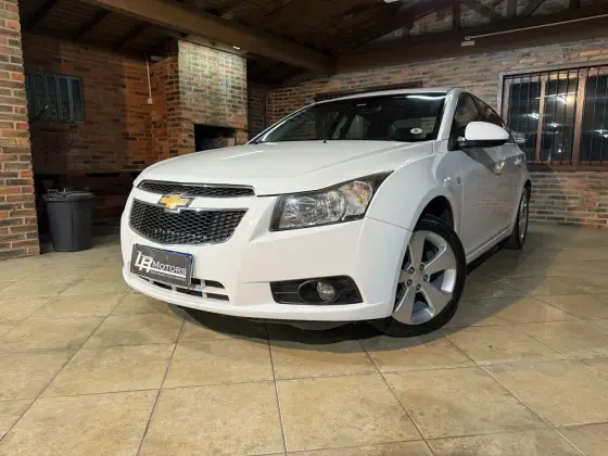 CHEVROLET CRUZE 1.8 LT 16V FLEX 4P AUTOMÁTICO CHEVROLET CRUZE 1.8 LT 16V FLEX 4P AUTOMÁTICO