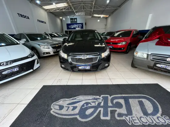 CHEVROLET CRUZE 1.8 LTZ 16V FLEX 4P AUTOMÁTICO CHEVROLET CRUZE 1.8 LTZ 16V FLEX 4P AUTOMÁTICO