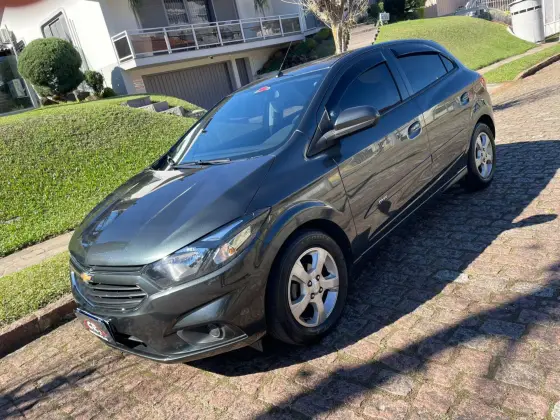 CHEVROLET ONIX 1.4 MPFI LT 8V FLEX 4P MANUAL CHEVROLET ONIX 1.4 MPFI LT 8V FLEX 4P MANUAL
