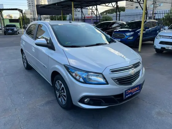 CHEVROLET ONIX 1.4 MPFI LTZ 8V FLEX 4P AUTOMÁTICO